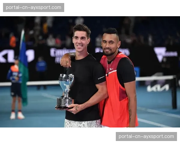 克耶高斯以评论员身份亮相,谈伤病恢复与转型 克耶高斯以评论员身份亮相,谈伤病恢复与转型